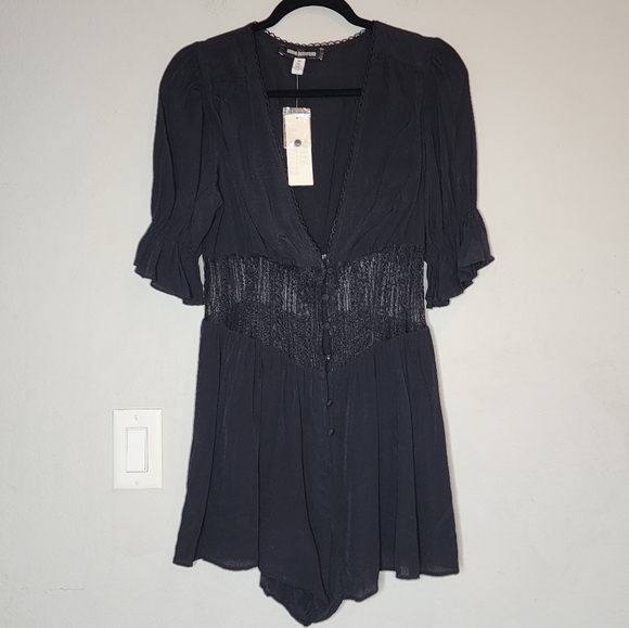 NWT Urban Outfitters Black Lace Romper Viscose Size Medium. - Picture 15 of 16